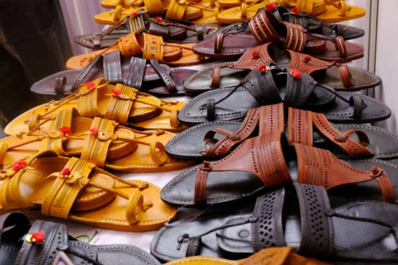 Street Style Store Shoes – Trendy Footwear for India