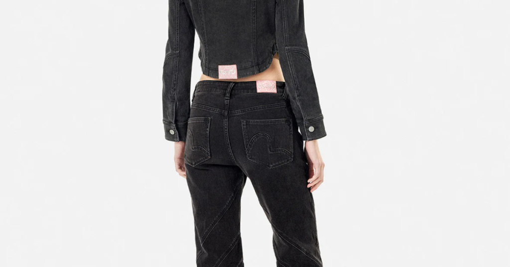 Black Bootcut Jeans Outfit